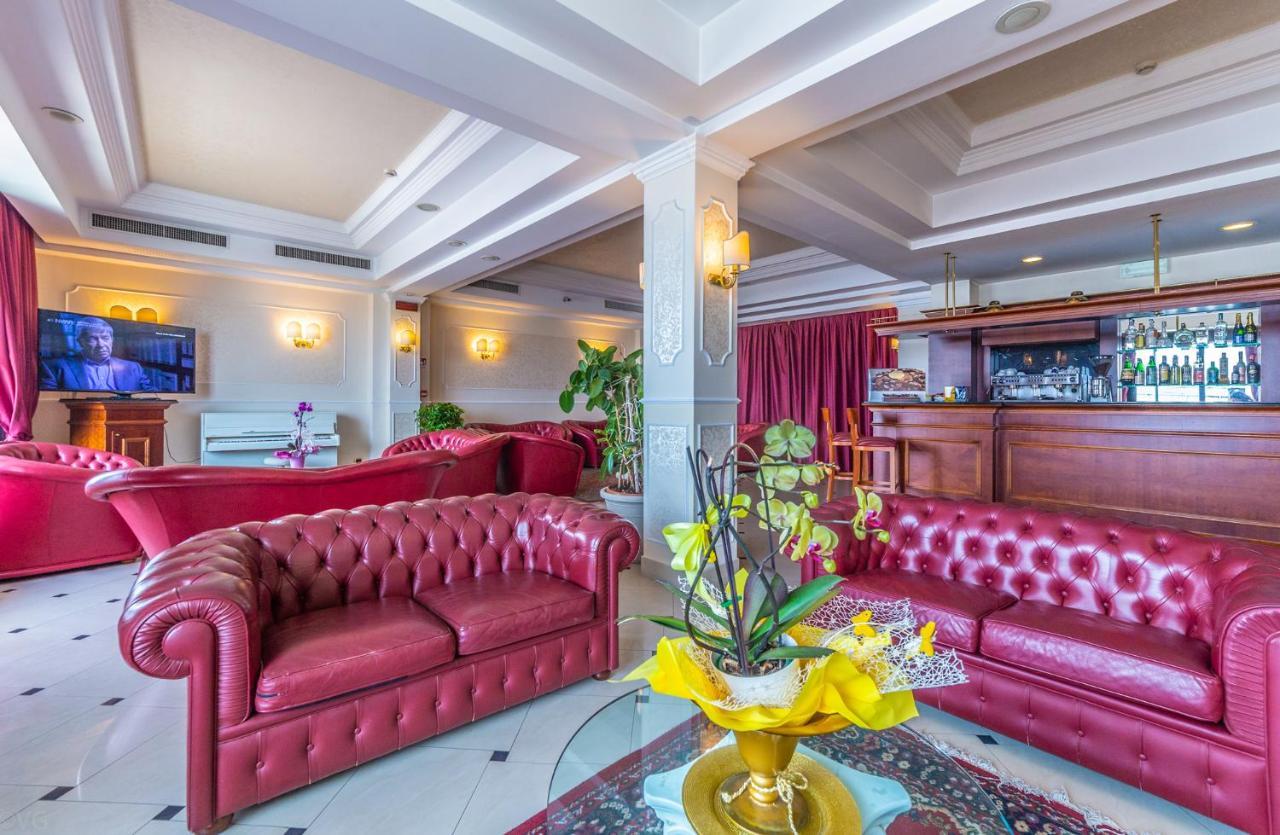 Hotel Executive La Fiorita Rimini Exterior photo